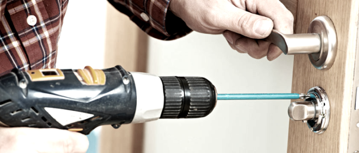 Handyman Cambridge Door repair Handyman Cambridge